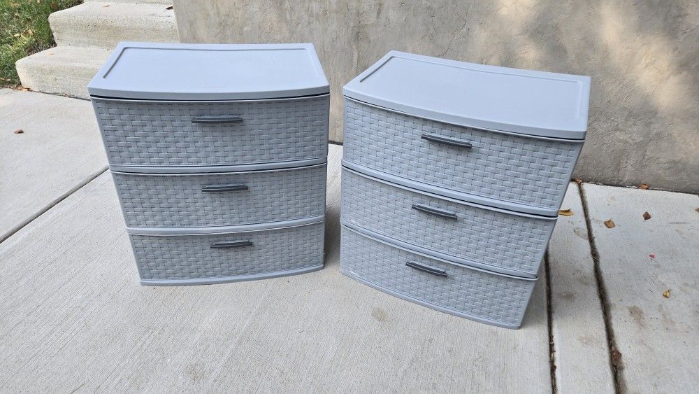 2 Sets Of Plastic Drawers