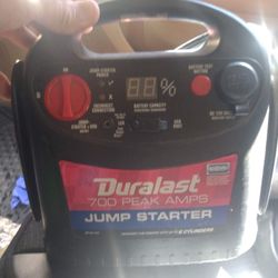 Duralast 700 Peak Amp Jump Starter