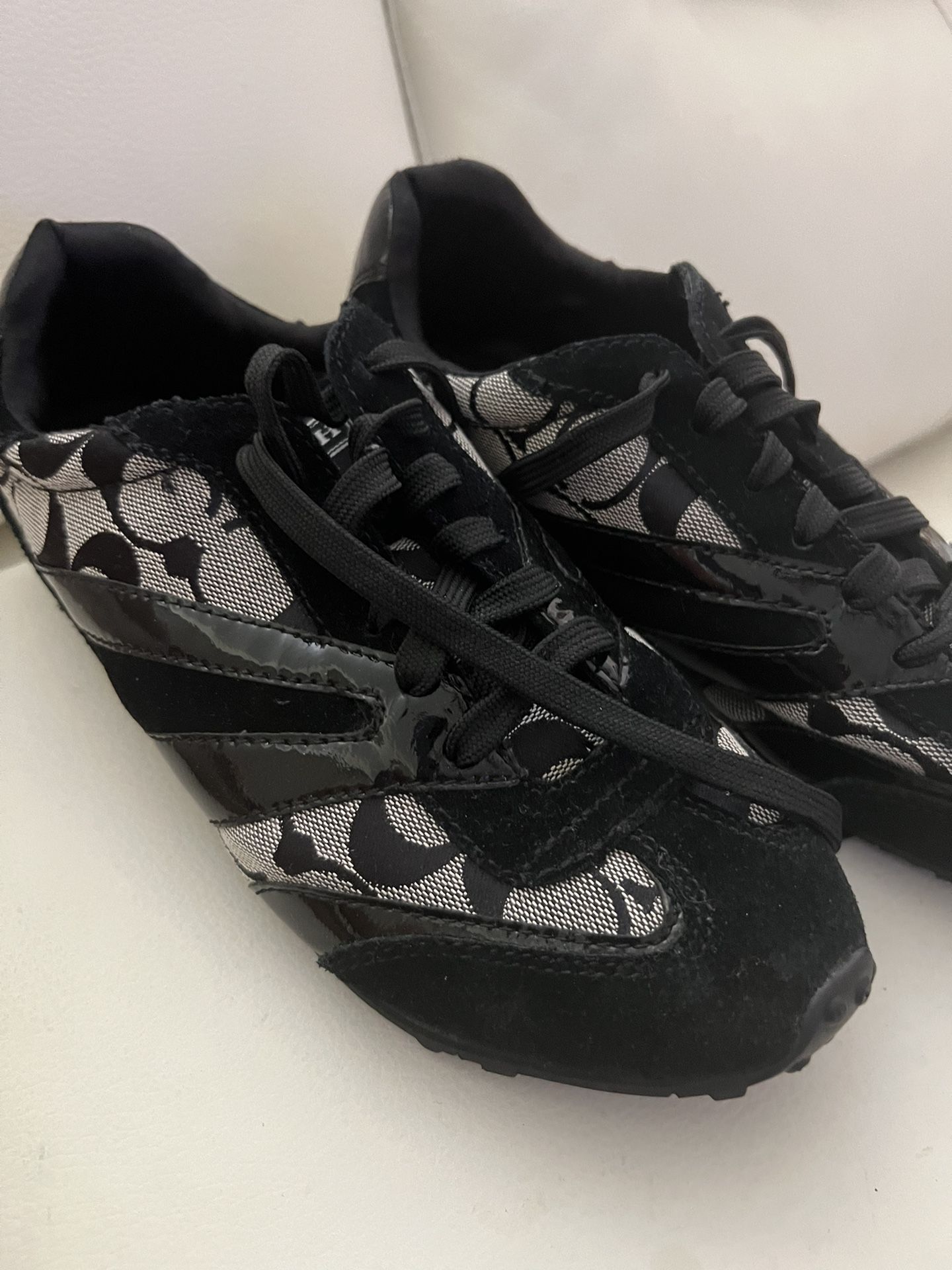 Coach Snickers Size 8