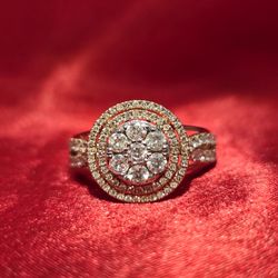 10k Yellow Gold Diamond Cluster Ring 0.98 ctw