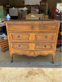Dresser