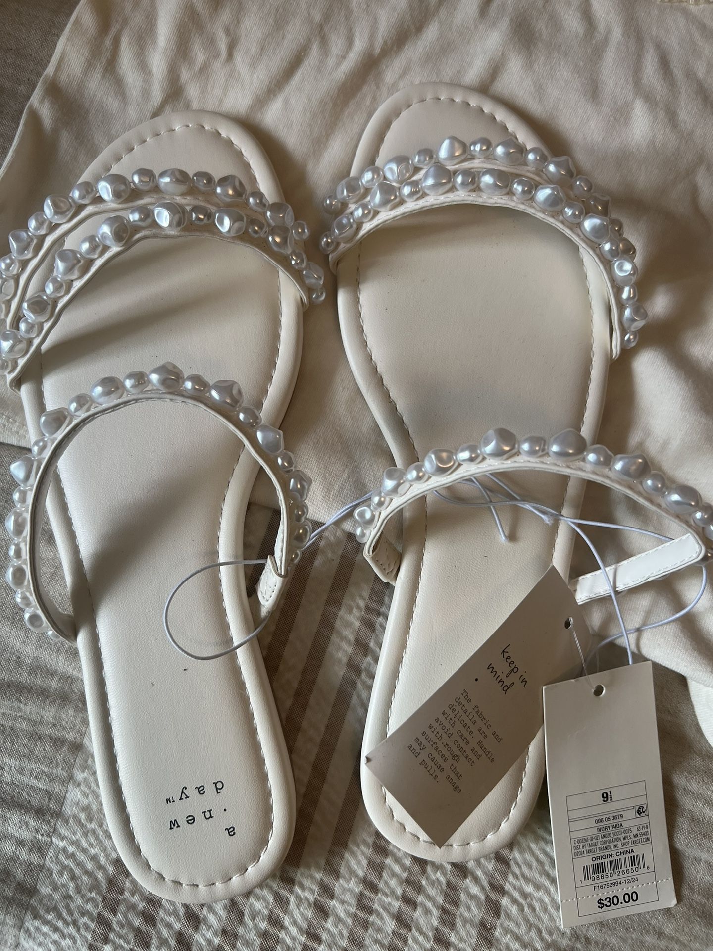 Pearl Ivory Wedding Sandals