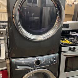 set washer and dryer gas use like new perfect working 