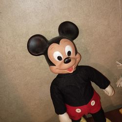 Marching Mickey Mouse 