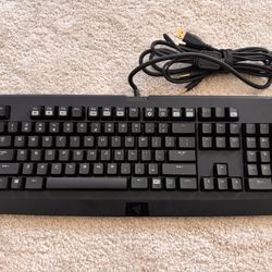 Razer BlackWidow Ultimate (2014) Mechanical Gaming Keyboard – Clicky Green Switches