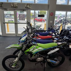 Dirt Bikes 