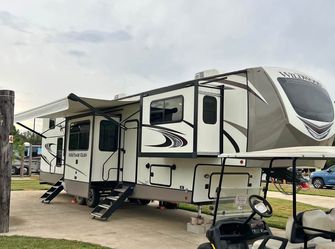 2021 Forest River Wildwood RV Camper Trailer