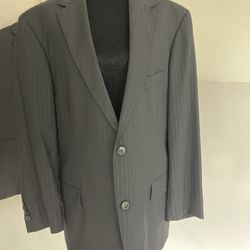 HUGO BOSS Men's Pinstripe Suit 42R - Pasolini/Movie - Charcoal Gray