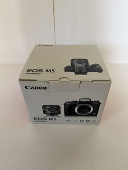 Canon EOS M5 Mirrorless 24.2MP Camera 15-45mm Lens Wi-Fi Touchscreen Black