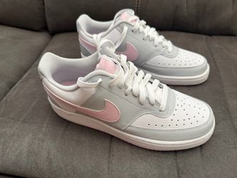 Nike women’s 9.5