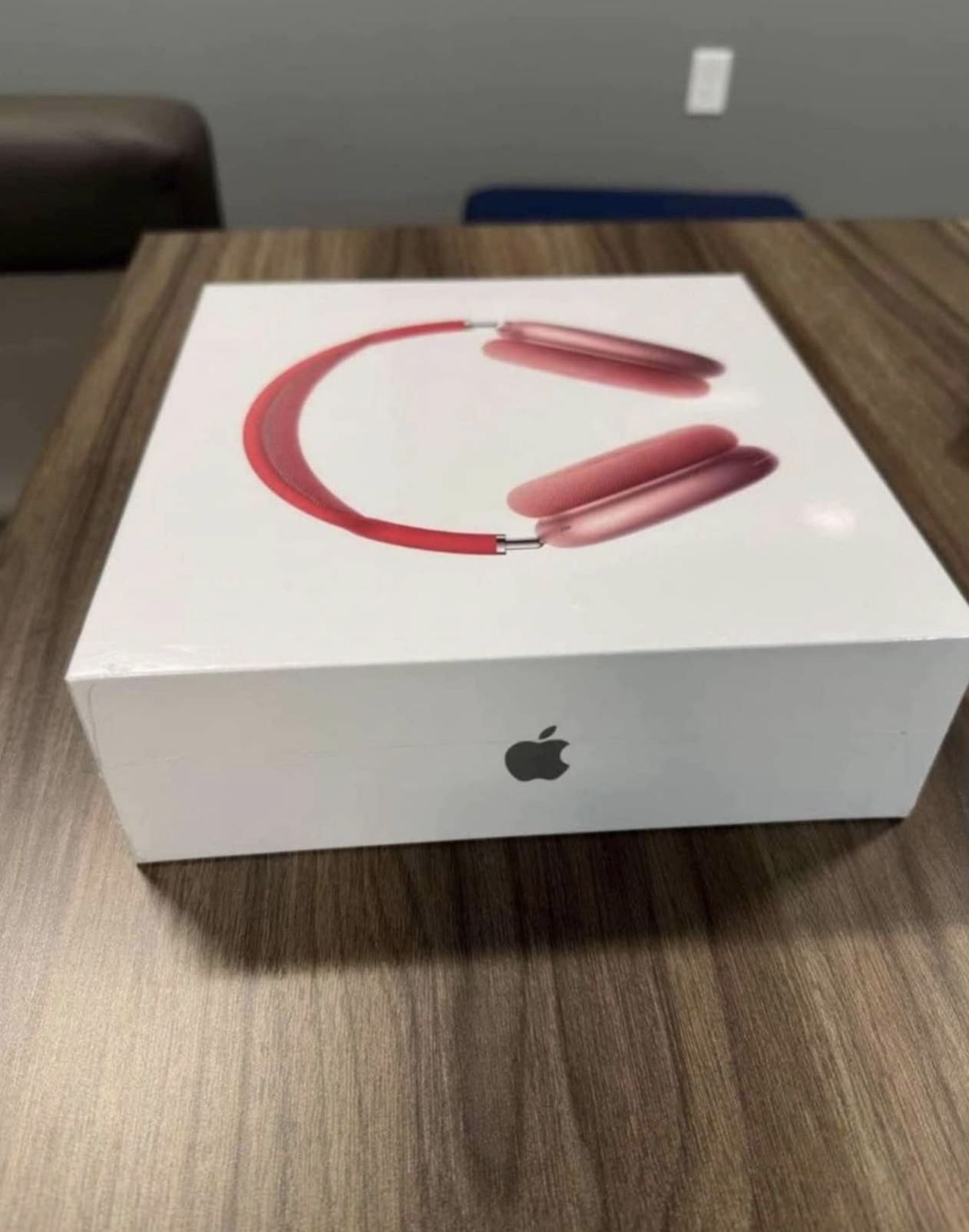 Apple AirPods Maxes