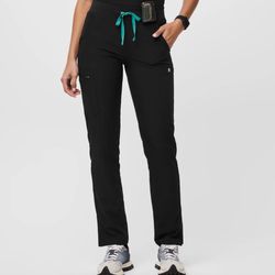 Figs Black FREEx™ Lined Yola™ - Petite Skinny Scrub Pants 2.0 Black - Petite
