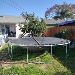 Trampolin