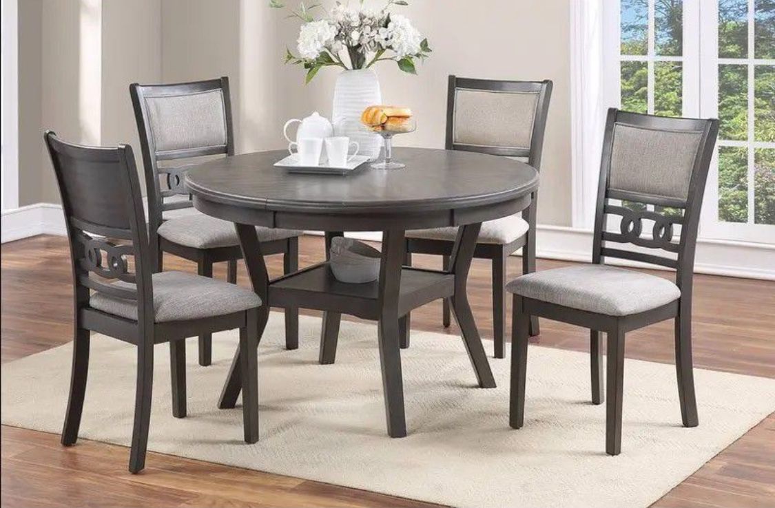Nearly New Round Gray / Grey Dining Table And Upholstered Chairs