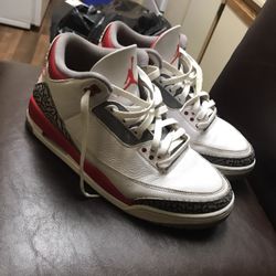 Retro 3s Fire Red
