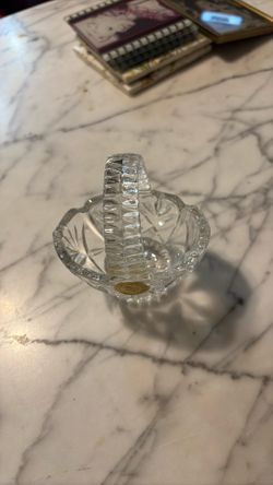 Princess House, small crystal basket