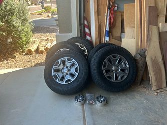 Jeep wheels/tires