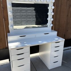 Hollywood Vanity