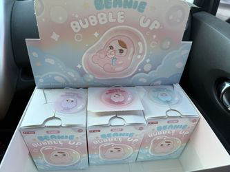 Pucky Beanie Bubble Up Keychain Pop Mart $30