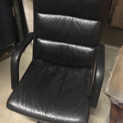 BLACK LEATHER RECLINING & ROLLING EXECUTIVE OFFICE CHAIR
