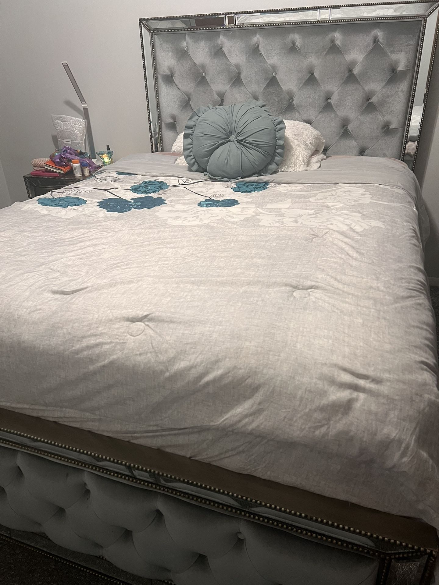 Queen Bed set with mattress included