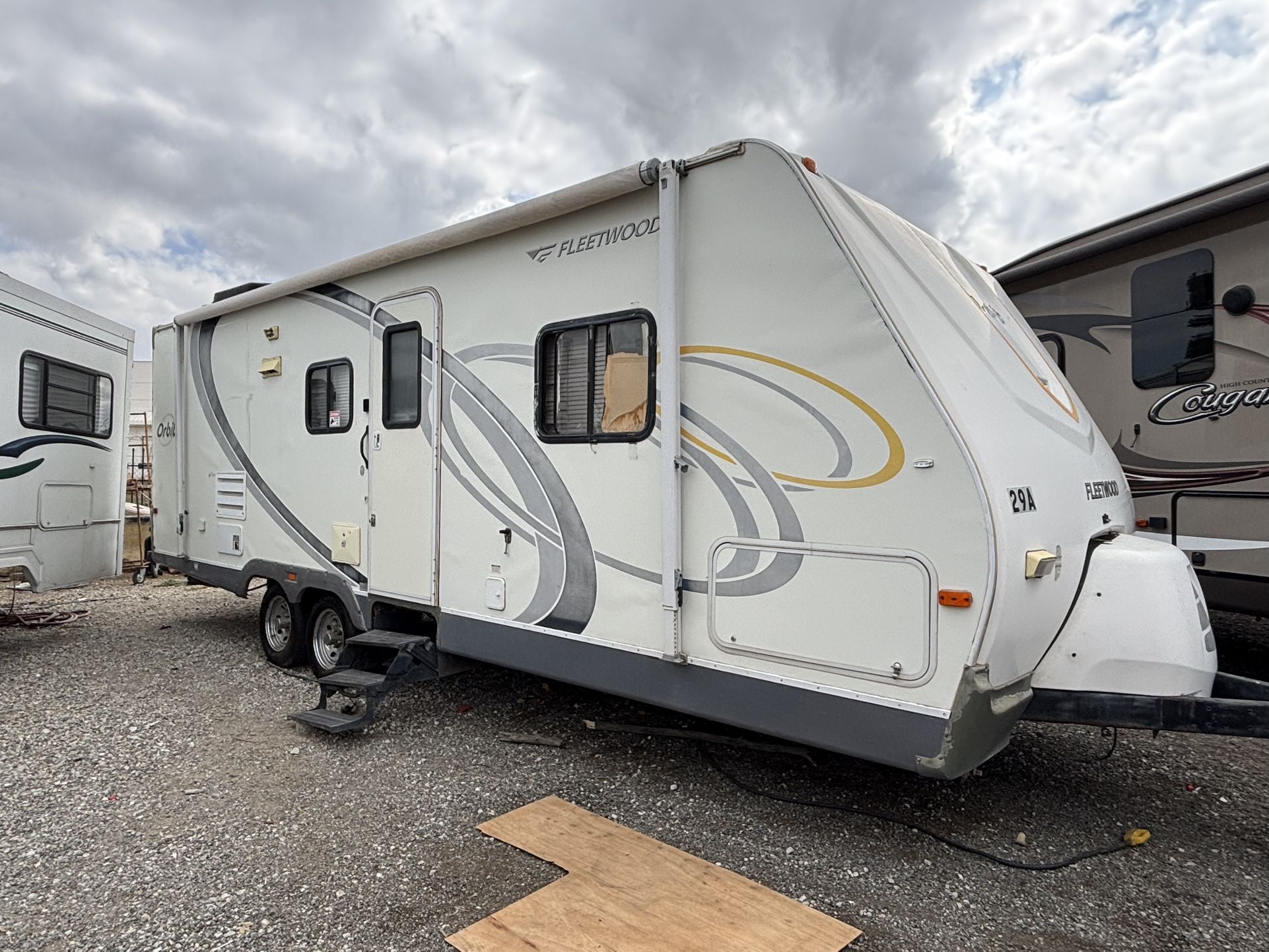 2005 Fleetwood Orbit
