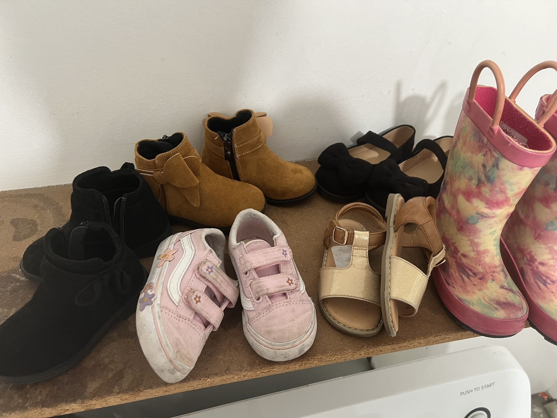 Toddler Shoes Size 5.5/6