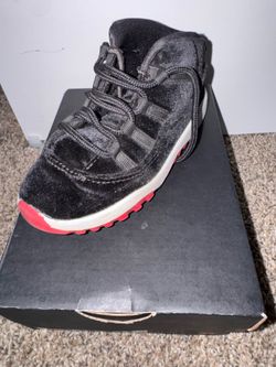 Jordan Retro Bred Velvet