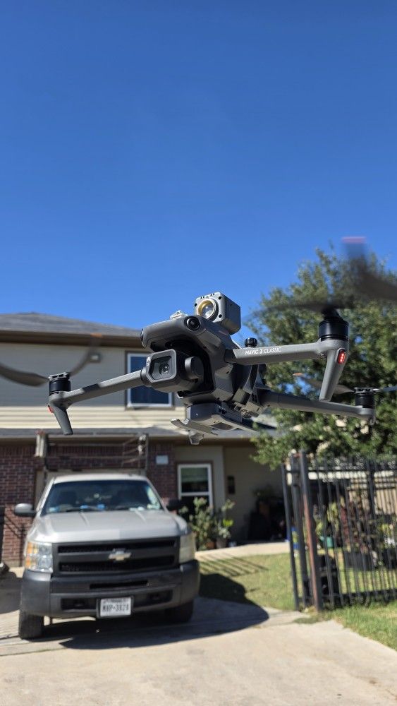 DJI Mavic 3 Classic ready to fly, many accessories Firm price