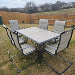 Patio Set Used 1 Time 