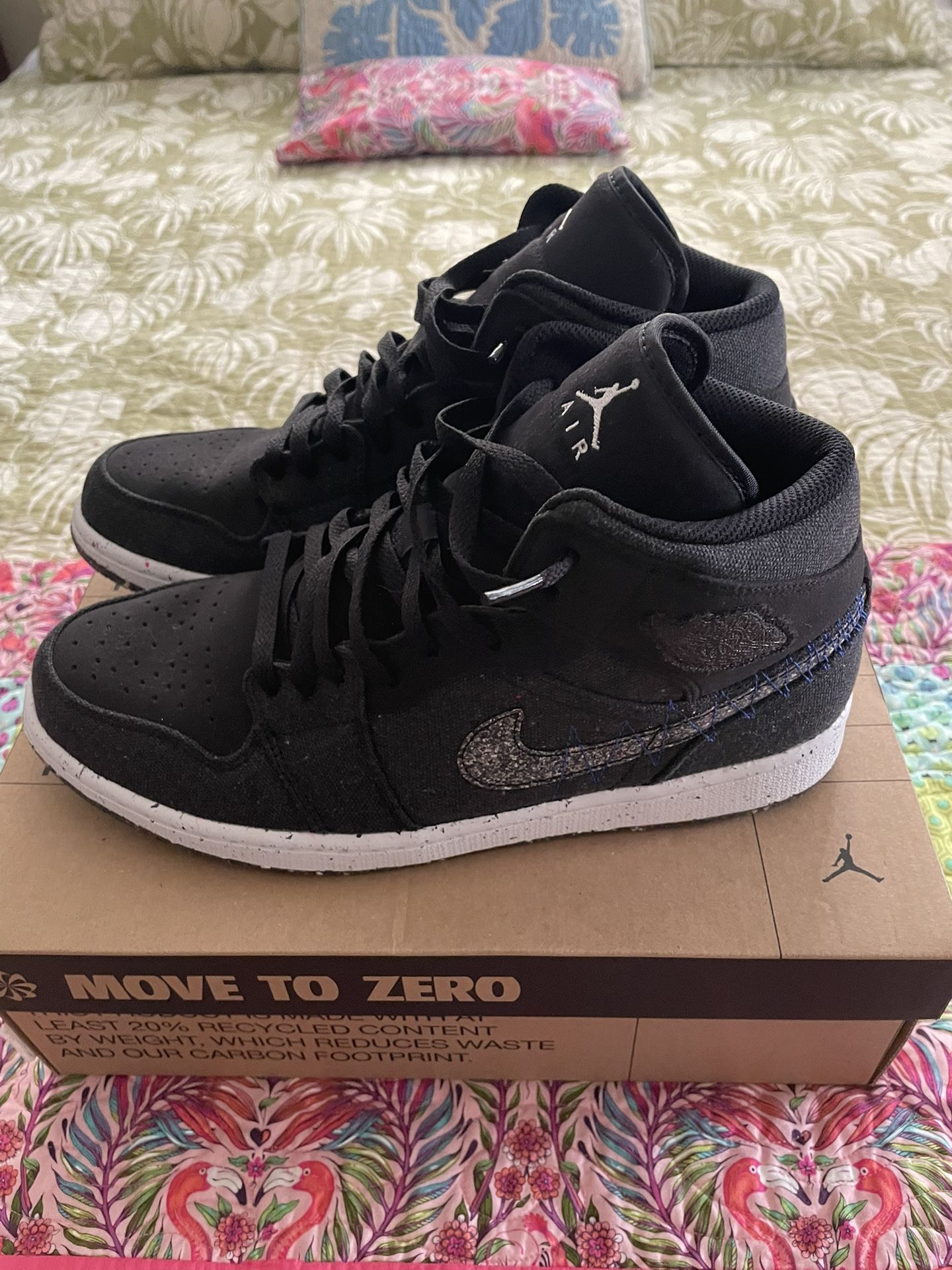 Air Jordan 1 Mid SE