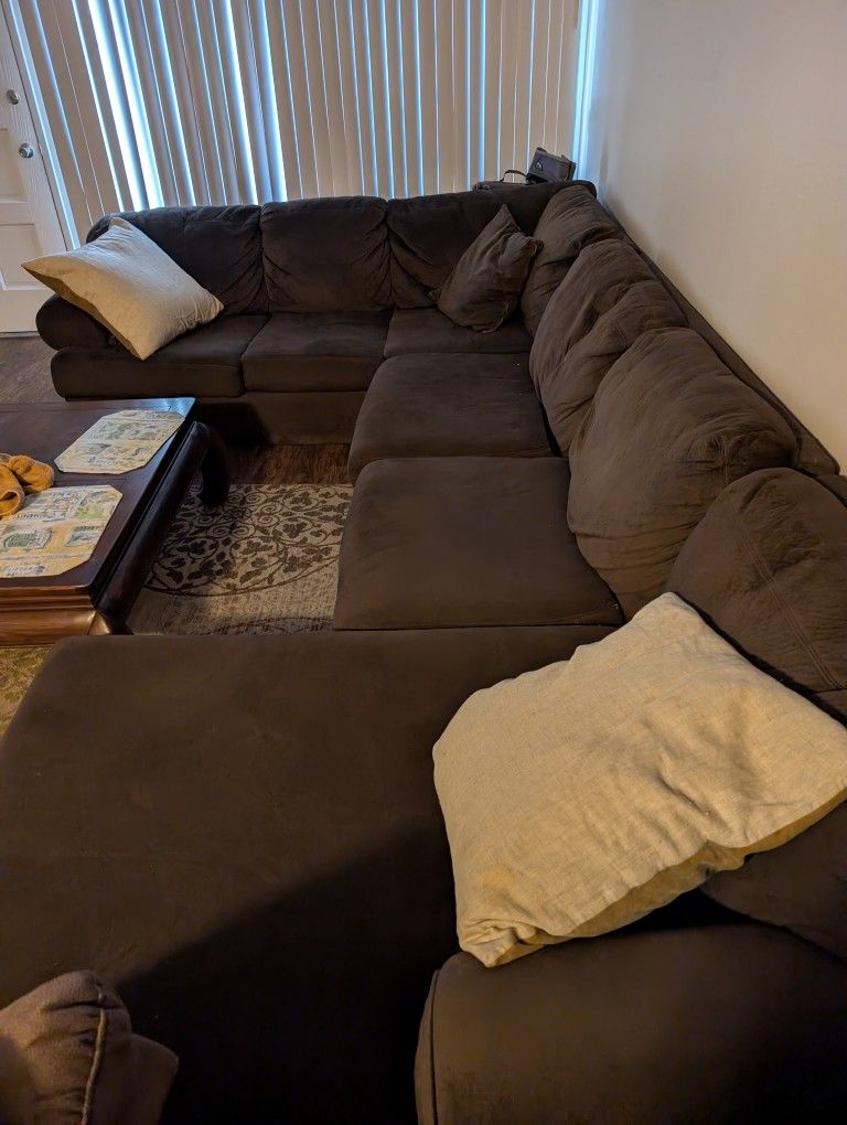 3 Piece Fabric Couch