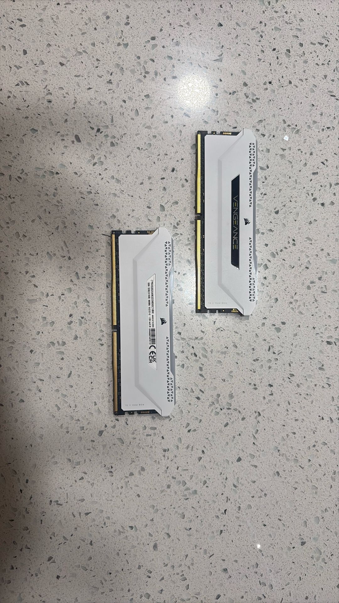 CORSAIR VENGEANCE 36GB RAM DDR4 3600mhz