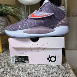 Size 11 KD 14 Valentines Day