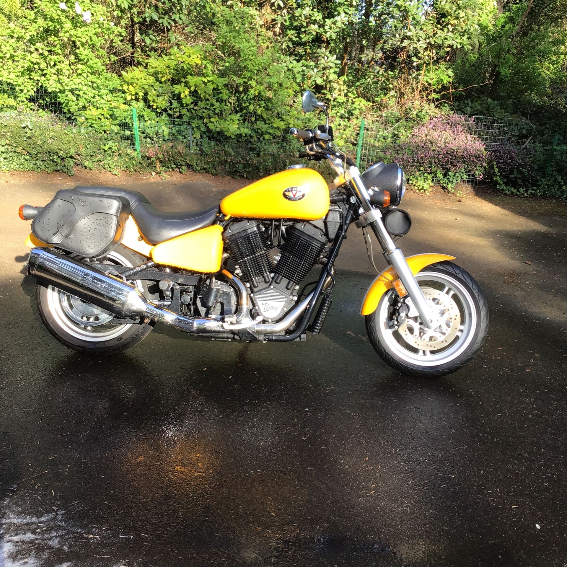 2001 Victory V92SC