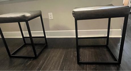 Set of 2 Modern Bar Stools