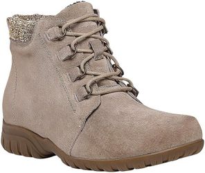 **NEW IN BOX Ankle Boot Women's 8.5**