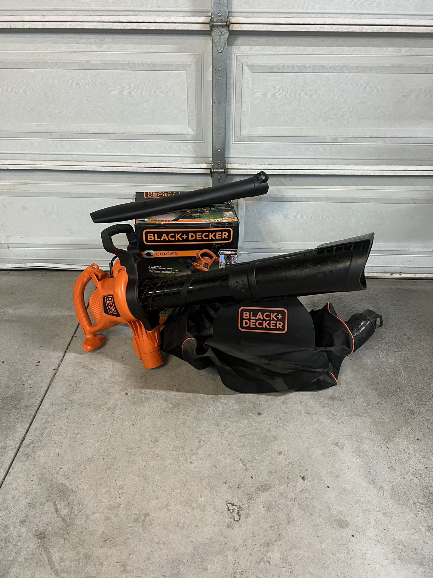BLACK+DECKER 12 AMP 250 MPH 400 CFM Corded Electric 3-In-1 Backpack Leaf Blower, Vacuum & Mulcher