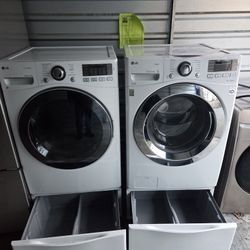 LG Washer/Dryer With Pedestals 