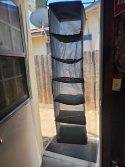 6 Storage cubby