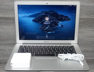 Apple MacBook Air 13.3" Intel Core i5, 8GB RAM - 2017- 128GB SSD - MQD32LL/A I'