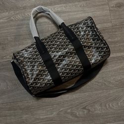 Gyard Duffel - SALE 🚨