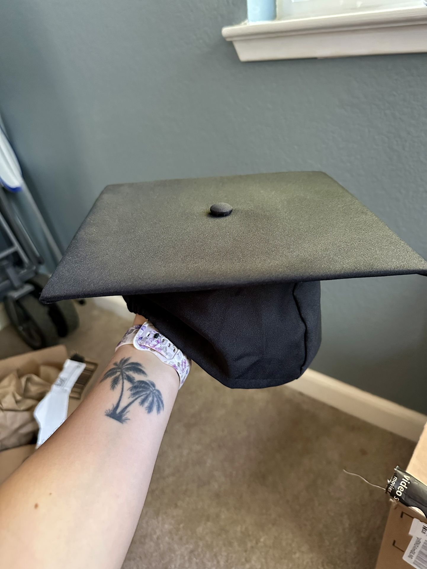 Black grad cap