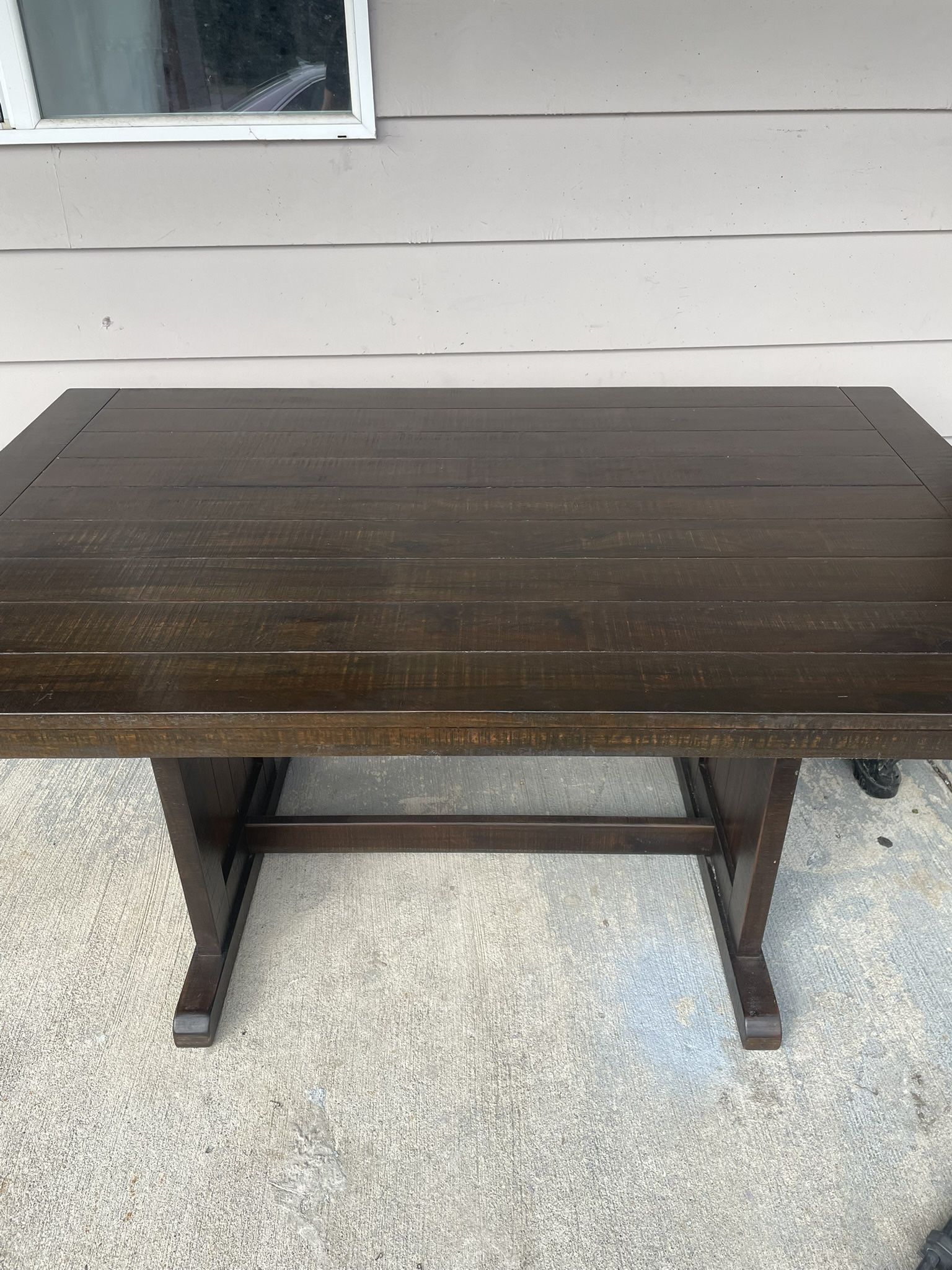 Dinning Room Table