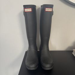 Hunter Women's Black Rain Boots