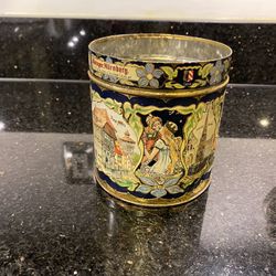 F.G Metzger Nurnberg Vintage Chocolate Hansel and Gretel Tin Box Romantic Scene