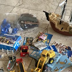 Huge vintage collection lot of Playmobil play mobile action figures accessories playsets toys Pirates Cowboy 