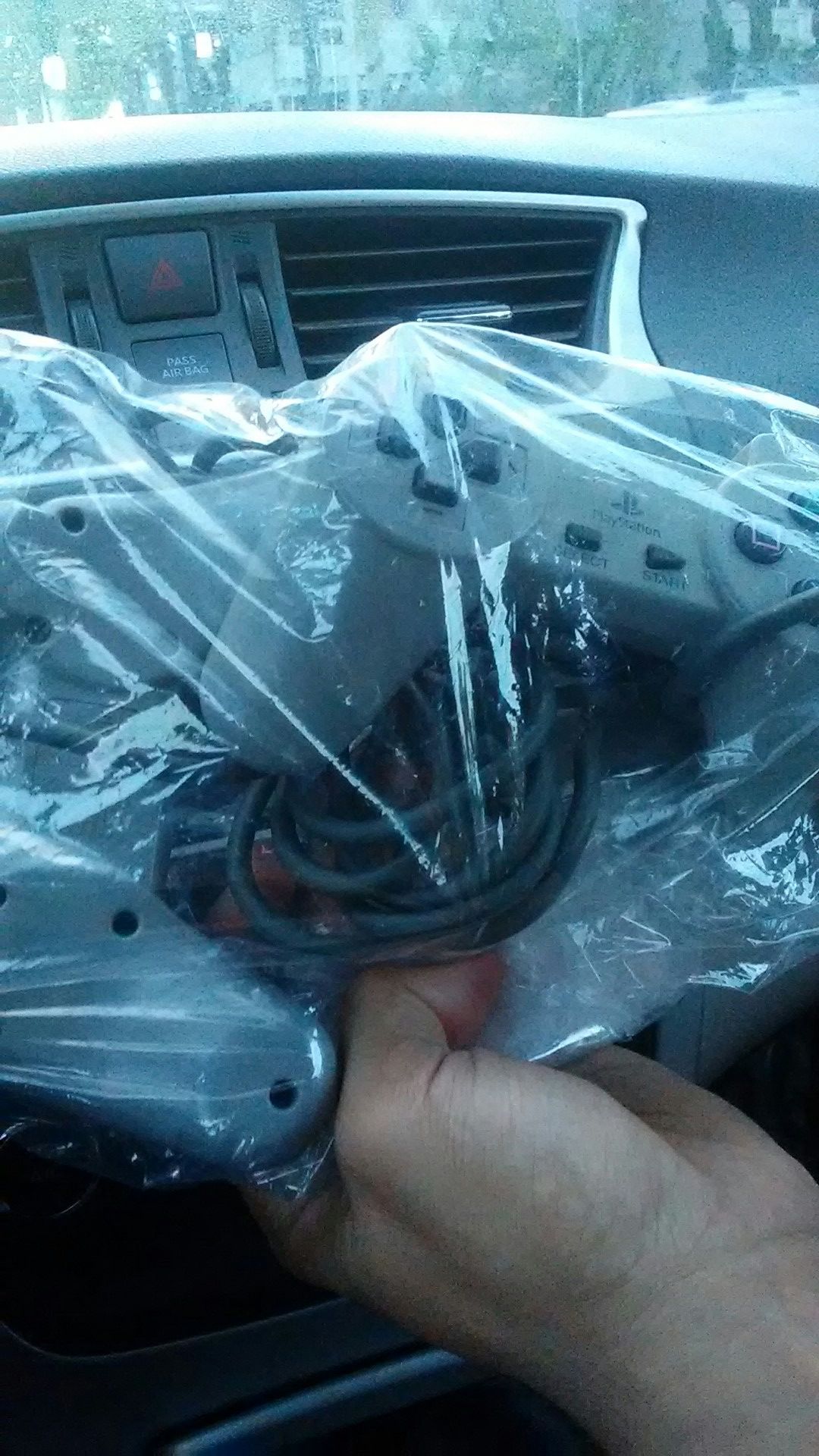 -------> 2 PS1 controllers!!!!!
