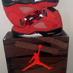 Jordan 5 “Raging Bull”