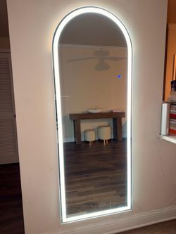 Floor mirror with light